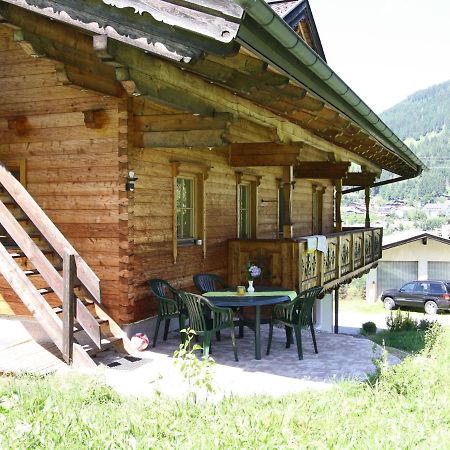 Villa On A Courtyard Near The Ski Area In Salzburg Eben Im Pongau Bagian luar foto