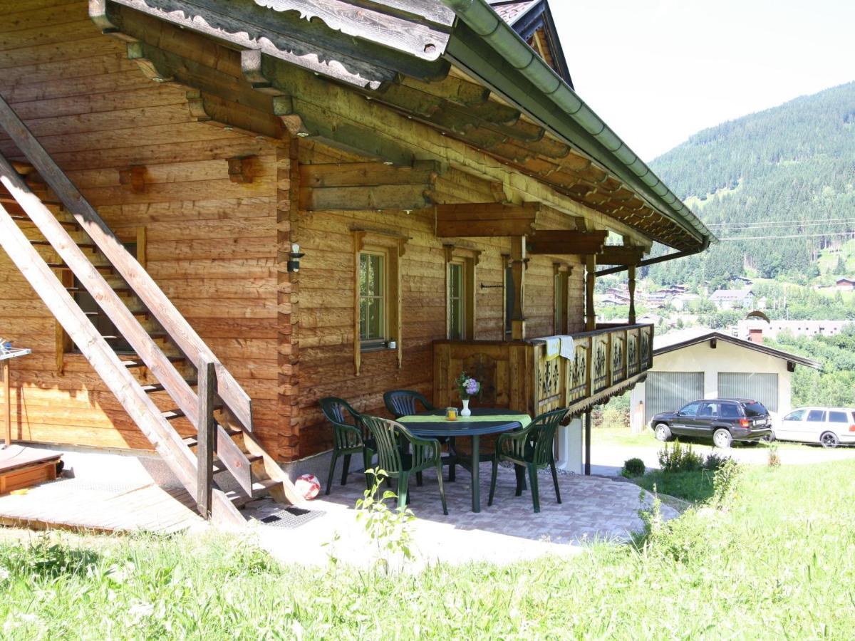 Villa On A Courtyard Near The Ski Area In Salzburg Eben Im Pongau Bagian luar foto